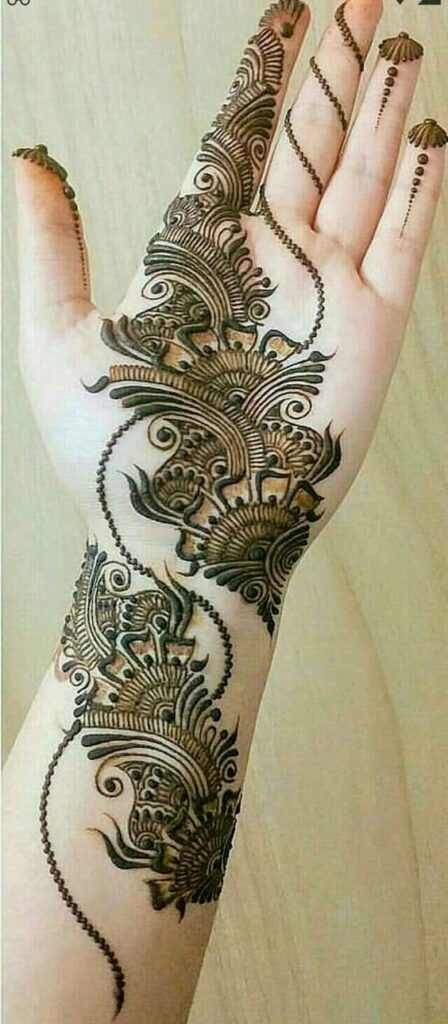 decent mehndi design