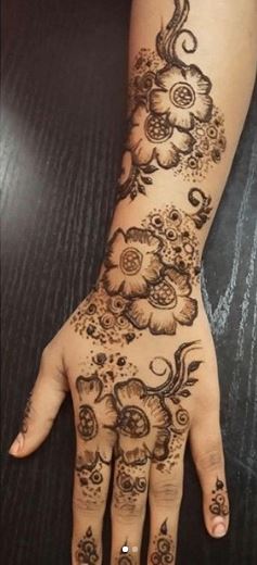 decent mehndi design