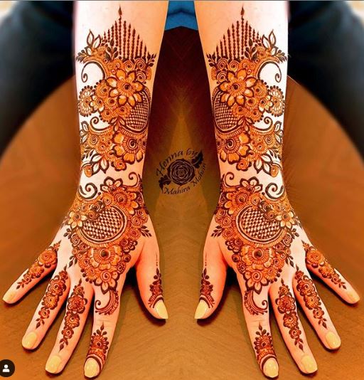 decent mehndi design