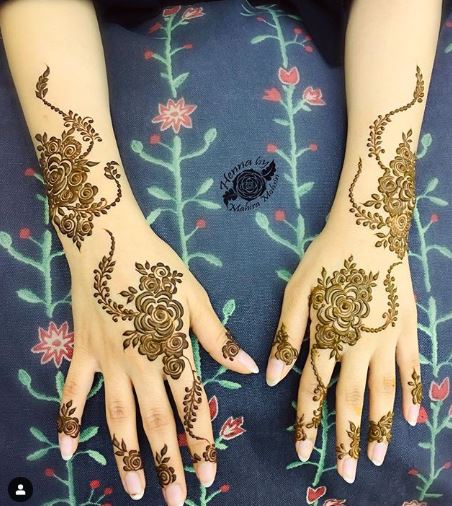 decent mehndi design