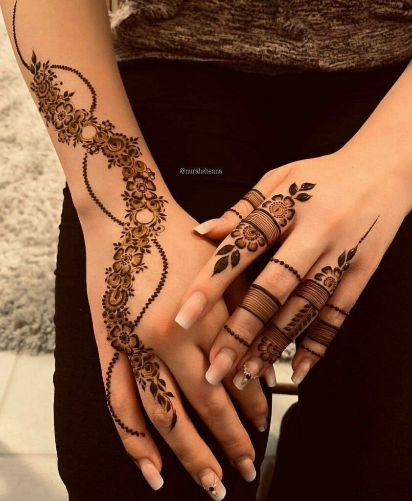 decent mehndi design