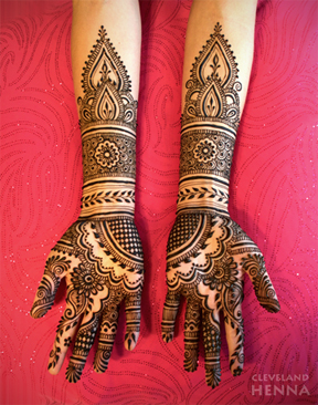 decent mehndi design