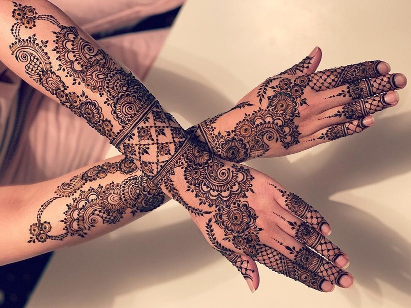 decent mehndi design