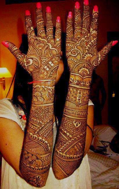 decent mehndi design