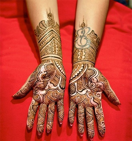 decent mehndi design