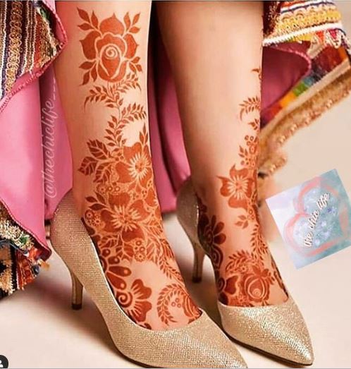 decent mehndi design