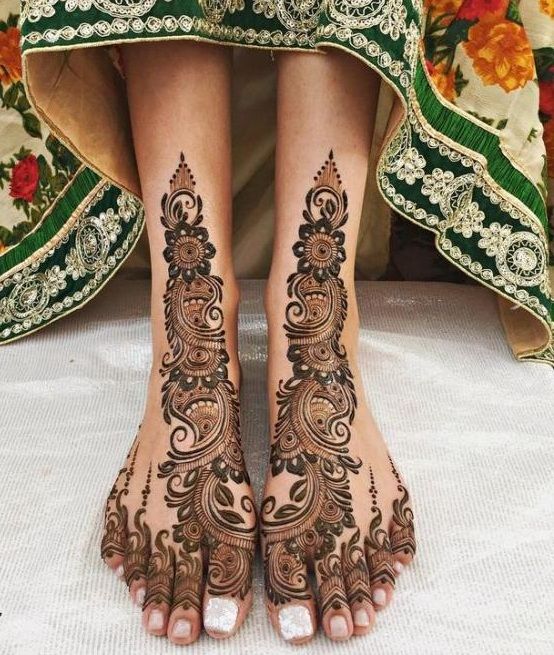 decent mehndi design