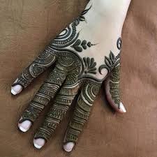 decent mehndi design