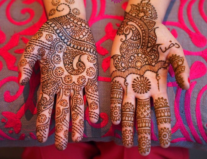 decent mehndi design