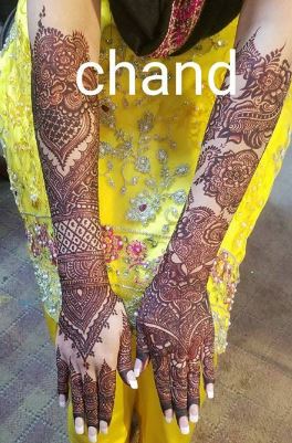 decent mehndi design