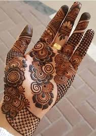 decent mehndi design