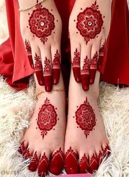 decent mehndi design