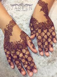 decent mehndi design