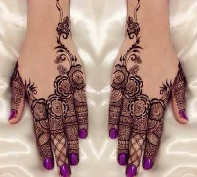 decent mehndi design