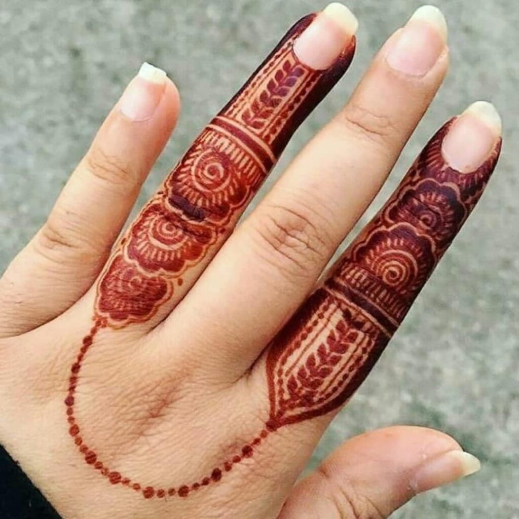 decent mehndi design