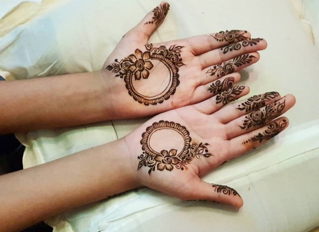 decent mehndi design