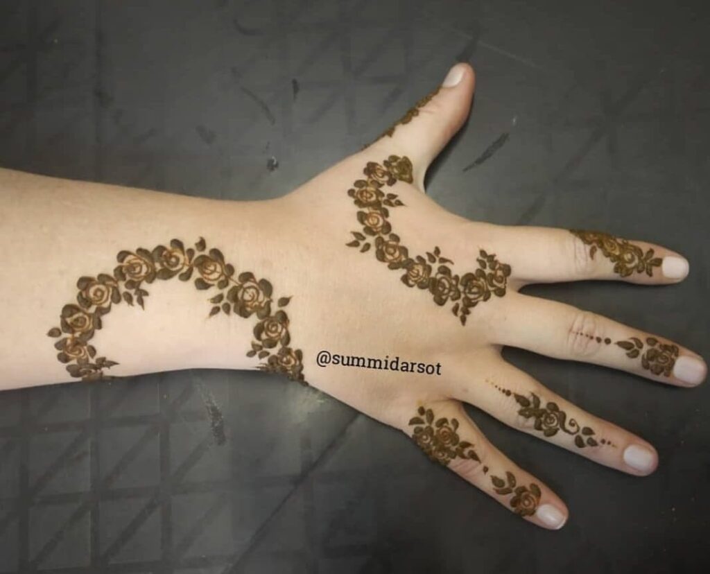 decent mehndi design