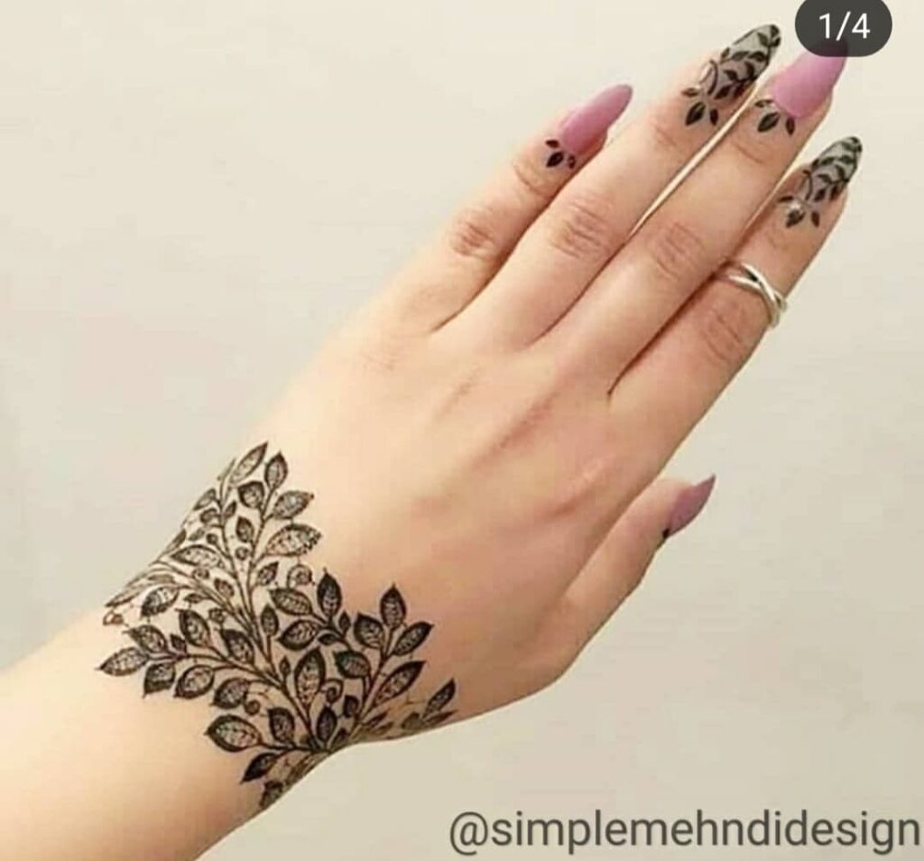 decent mehndi design